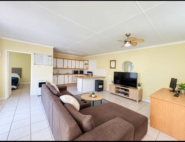 374M² OFFICE FOR SALE IN BEREA